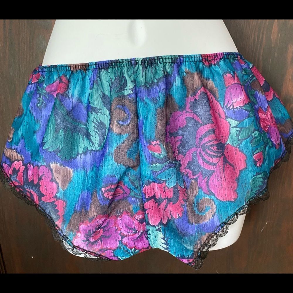 Satin Floral high side shorts Vintage 80s made in USA XL